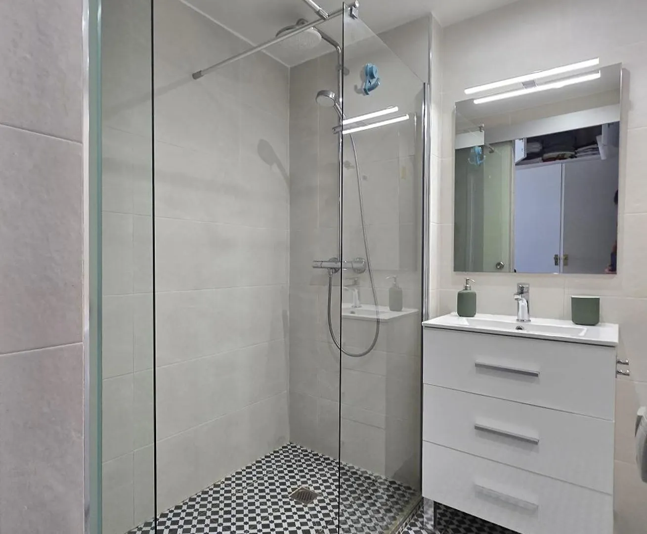 Bonito Estudio Con Vistas, Centro توريمولينوس